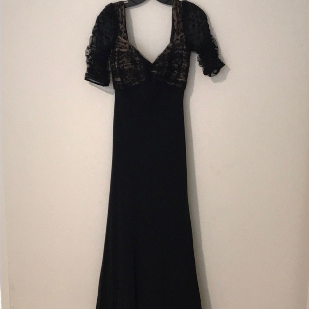 Carmen Marc valve gown. Black, perfect condition, worn only once.
